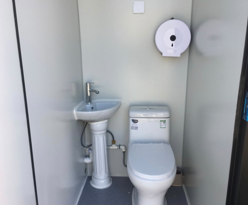 mobile_toilet_2stall8 mobile_toilet_2stall8